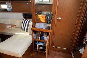 2013 Beneteau Oceanis 45 thumbnail 14