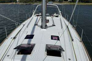 2013 Beneteau Oceanis 45 thumbnail 10