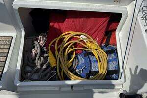 2013 Beneteau Oceanis 45 thumbnail 36