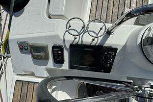2013 Beneteau Oceanis 45 thumbnail 47