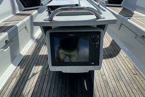 2013 Beneteau Oceanis 45 thumbnail 46