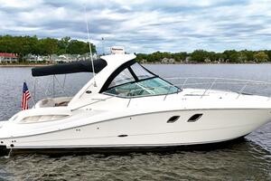 33ft Sea Ray Yacht For Sale