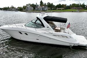 33ft Sea Ray Yacht For Sale
