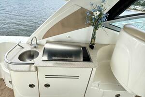 33ft Sea Ray Yacht For Sale