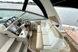 33ft Sea Ray Yacht For Sale