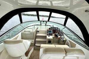 33ft Sea Ray Yacht For Sale