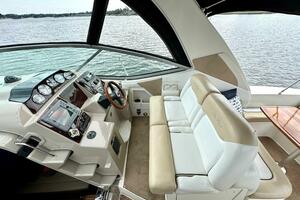 33ft Sea Ray Yacht For Sale