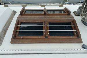 1989 Bayfield 36 Cutter thumbnail 12