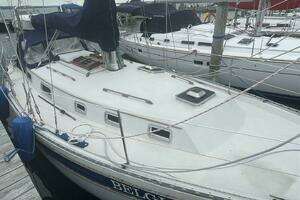 1989 Bayfield 36 Cutter thumbnail 7
