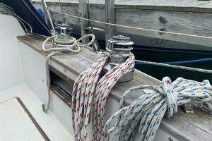 1989 Bayfield 36 Cutter thumbnail 17