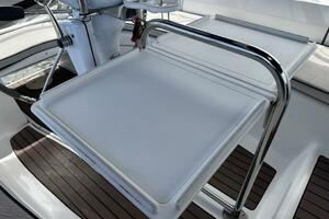Vivez 38ft Hunter Yacht For Sale