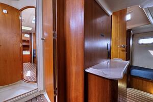 Vivez 38ft Hunter Yacht For Sale