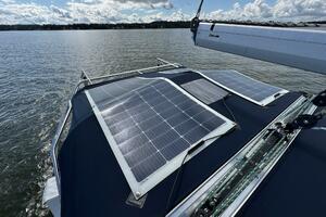 Vivez 38ft Hunter Yacht For Sale