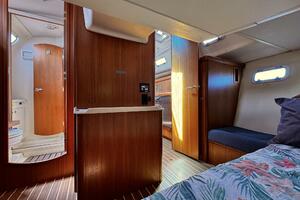 Vivez 38ft Hunter Yacht For Sale