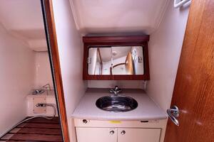 Vivez 38ft Hunter Yacht For Sale