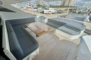 2008 Pershing 72 thumbnail 11