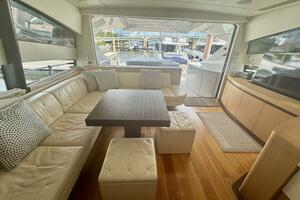Pershing 72 Uptown Girl- Salon