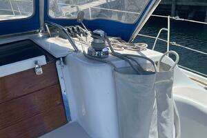 1997 Catalina thumbnail 37