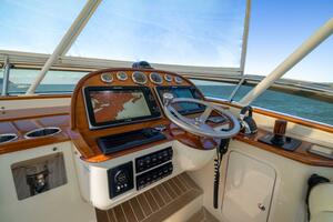 48 ft Hinckley  2014 Talaria 48 Flybridge