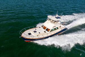 48 ft Hinckley  2014 Talaria 48 Flybridge