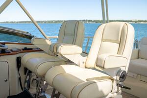 48 ft Hinckley  2014 Talaria 48 Flybridge