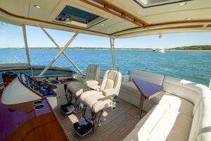 48 ft Hinckley  2014 Talaria 48 Flybridge