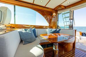 48 ft Hinckley  2014 Talaria 48 Flybridge