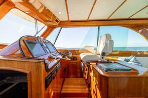 48 ft Hinckley  2014 Talaria 48 Flybridge