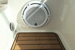 2003 Sea Ray 340 Sundancer thumbnail 23