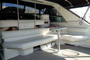 1991 Sea Ray 480 Sundancer thumbnail 19