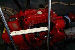1991 Sea Ray 480 Sundancer thumbnail 72