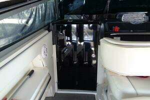 1991 Sea Ray 480 Sundancer thumbnail 23