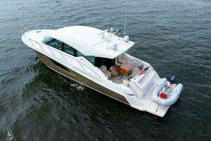 2014 Tiara Yachts 5000 Express thumbnail 52