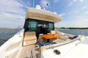 2014 Tiara Yachts 5000 Express thumbnail 9
