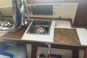 Opus 29ft Vineyard Vixen Yacht For Sale