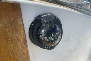 Opus 29ft Vineyard Vixen Yacht For Sale