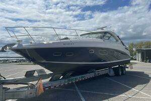 Lightning Stike 2009 Sea Ray 43 Sundancer Yacht For Sale in Charlevoix MI