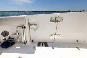 Murphy s Law 33ft Boston Whaler Yacht For Sale