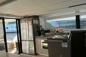 WANDER TWINS Worth Avenue Yachts