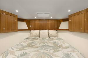 2007 64 Viking Enclosed Bridge Reel Blues Forward Stateroom