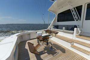 2007 Viking 64 Enclosed Bridge thumbnail 41