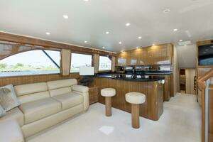 2007 Viking 64 Enclosed Bridge thumbnail 2