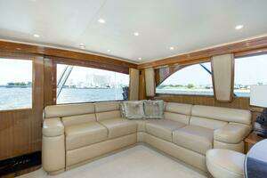 2007 Viking 64 Enclosed Bridge thumbnail 8