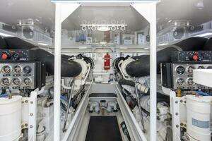 2007 Viking 64 Enclosed Bridge thumbnail 57