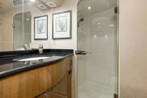 2007 64 Viking Enclosed Bridge Reel Blues Primary Stateroom 