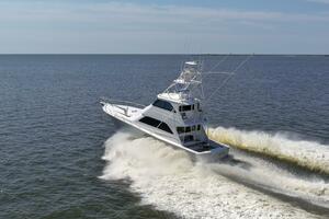 2007 64 Viking Enclosed Bridge Reel Blues Exterior (2)
