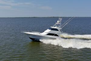 2007 64 Viking Enclosed Bridge Reel Blues Exterior (3)