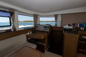 2019-lagoon-42-sail-9941956-20250911034342368-1.jpg