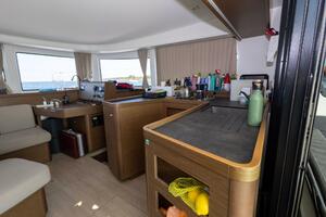2019-lagoon-42-sail-9941956-20250911034334416-2.jpg