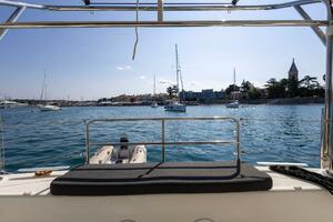 2019-lagoon-42-sail-9941956-20250911034324658-1.jpg
